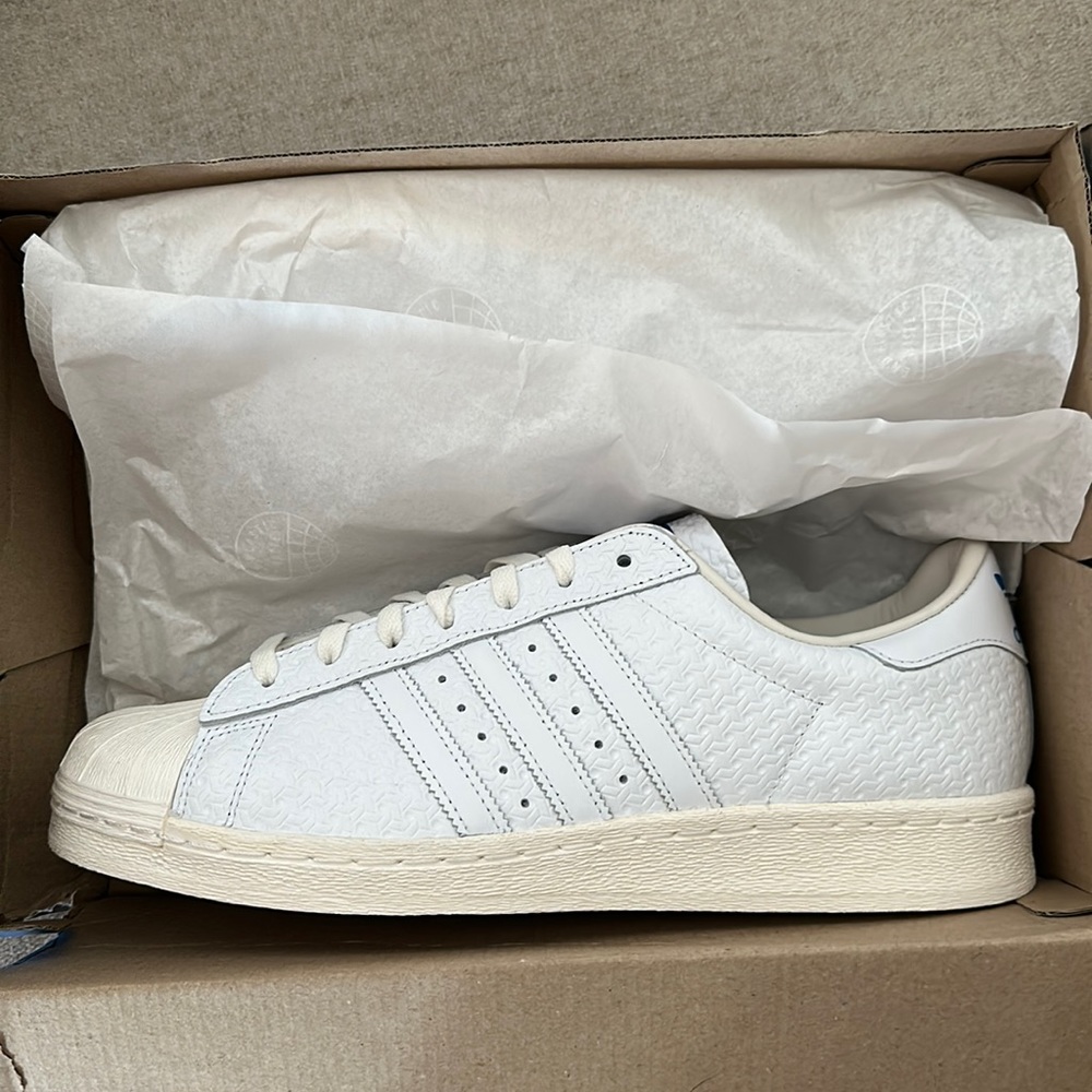 Adidas superstar, 82 shoes size 11.5